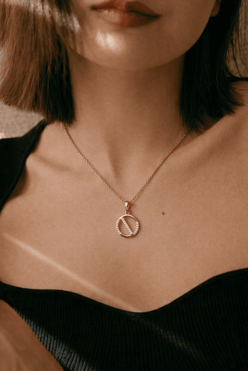 Minimal Circle Pendant thumbnail 2