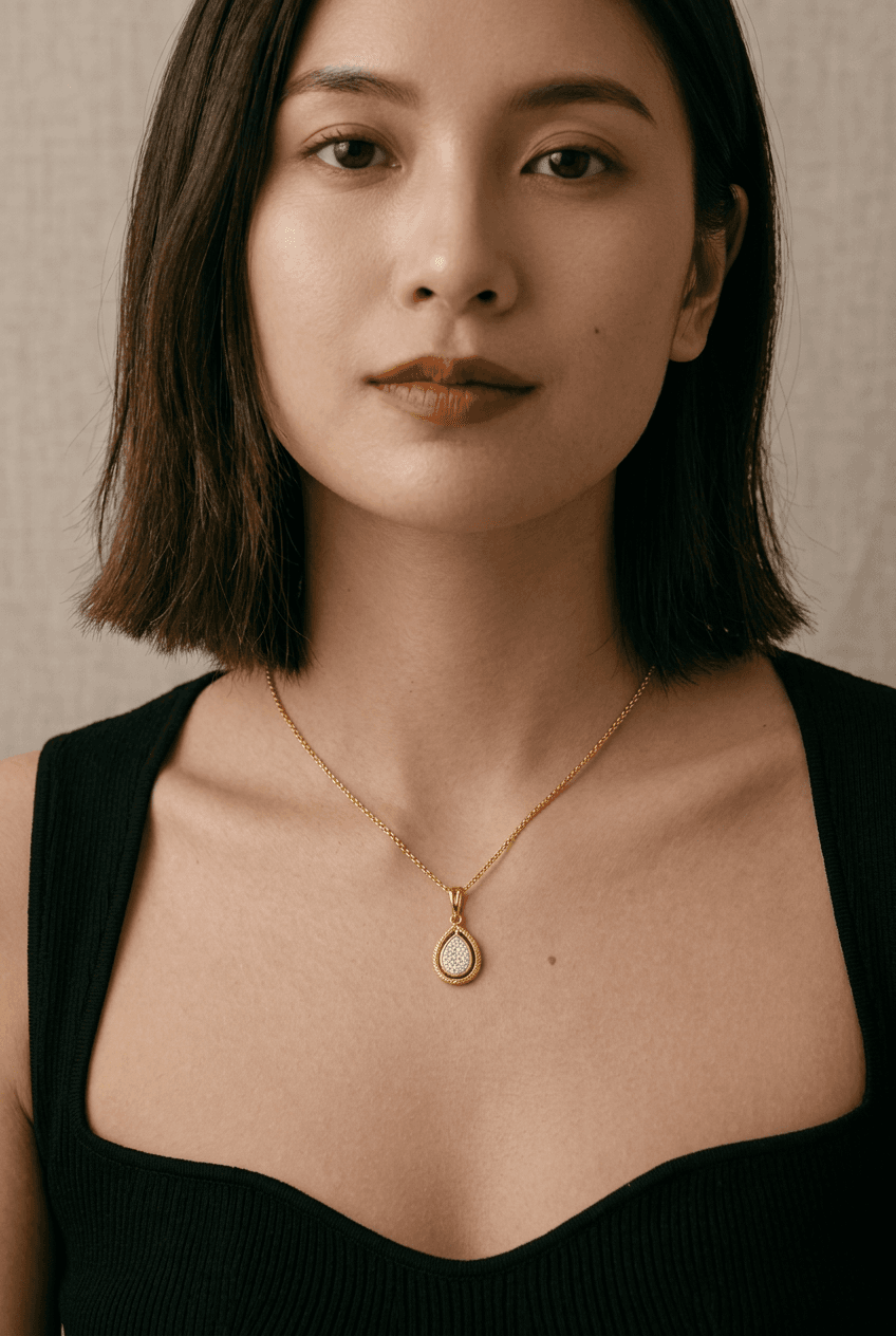 Teardrop Cluster Pendant Necklace thumbnail 2